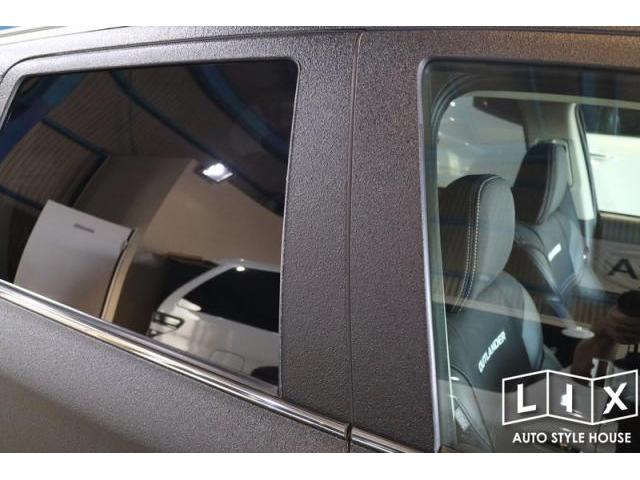 ラプターライナーで全塗装ご依頼のアウトランダー！【福山市　タイヤ・ナビ・ドライブレコーダー等のパーツ持込取付　コーディング作業　調音施工　大歓迎受付中！！愛車の事なら国産車から輸入車までリクロスへ！】