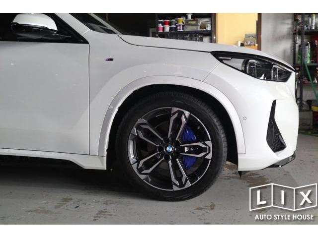 BMW X1にロック音とアームドフラッシャーとダウンサス取付！【福山市　タイヤ・ナビ・ドライブレコーダー等のパーツ持込取付　コーディング作業　調音施工　大歓迎受付中！！愛車の事なら国産車から輸入車までリクロスへ！】