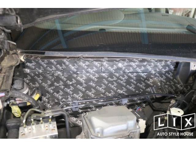 フーガに調音施工とドアデッドニングで静粛性向上！【調音施工編】【福山市　タイヤ・ナビ・ドライブレコーダー等のパーツ持込取付　コーディング作業　調音施工　大歓迎受付中！！愛車の事なら国産車から輸入車までリクロスへ！】