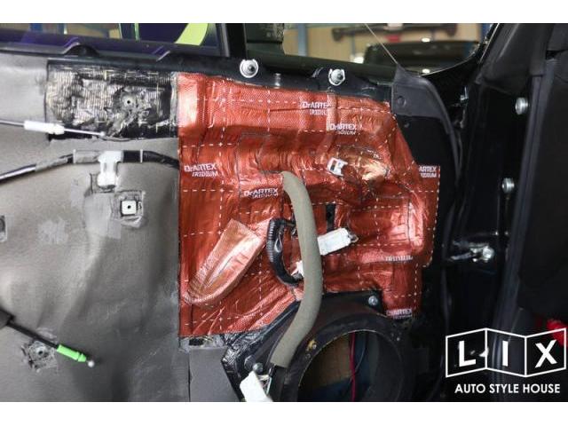 BRZのガラス交換につきドアデッドニング手直し！【福山市　タイヤ・ナビ・ドライブレコーダー等のパーツ持込取付　コーディング作業　調音施工　大歓迎受付中！！愛車の事なら国産車から輸入車までリクロスへ！】