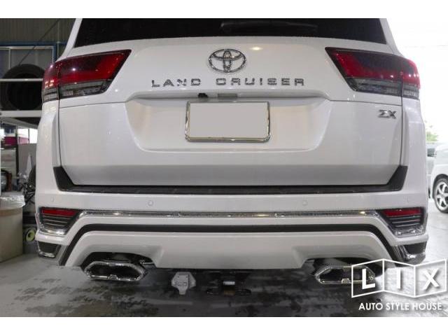 718ケイマンGTSにGT4のパーツ取付とランクル３００にマフラーカッター取付！【福山市　タイヤ・ナビ・ドライブレコーダー等のパーツ持込取付　コーディング作業　調音施工　大歓迎受付中！！愛車の事なら国産車から輸入車までリクロスへ！】