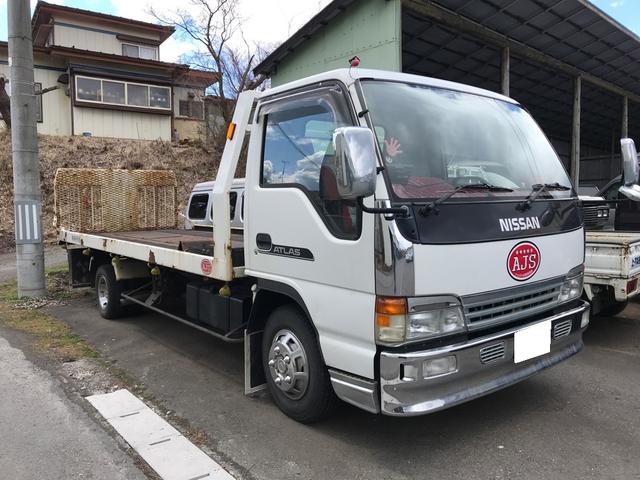 三戸町のアカガキ自動車商会です！お車の事なら当店へお任せください！ノックスドール施工店です。