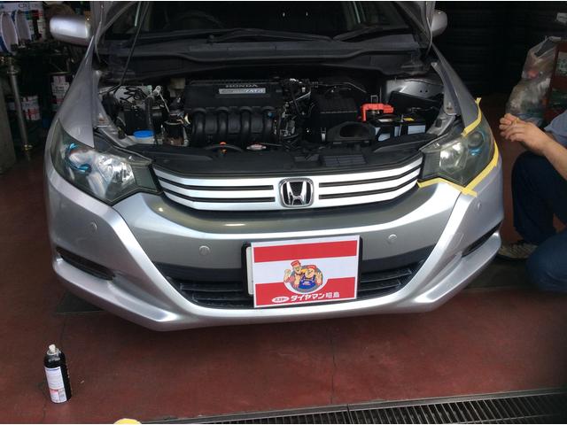 ホンダ　インサイト　ヘッドライト磨き