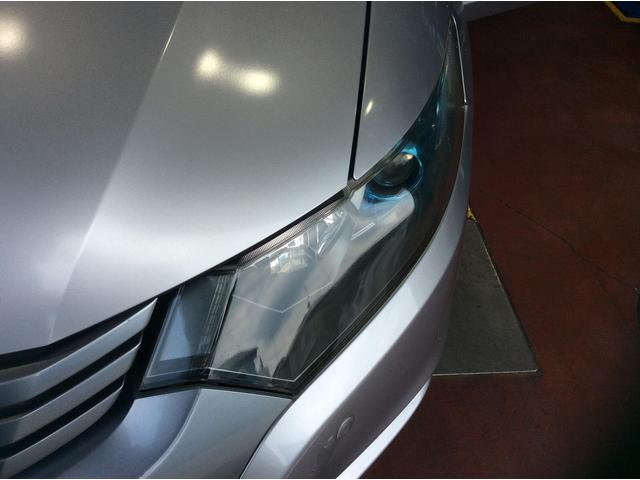 ホンダ　インサイト　ヘッドライト磨き