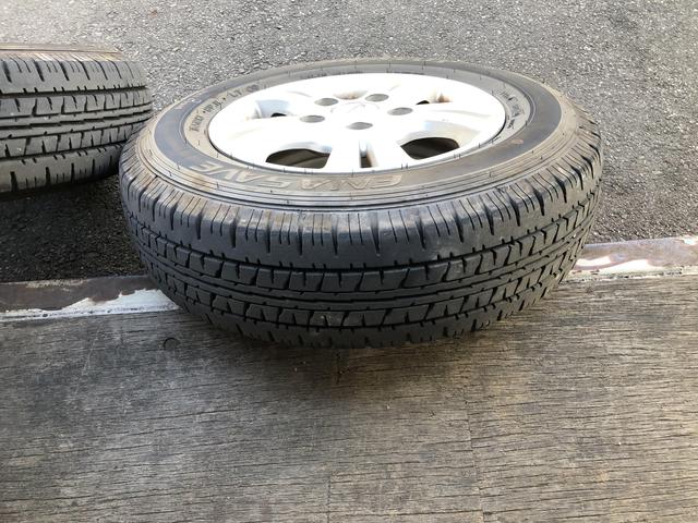 トヨタ　ライトエース　スタッドレスタイヤ交換　【西宮市・車検・修理・取付・鈑金・販売はお任せください】 
