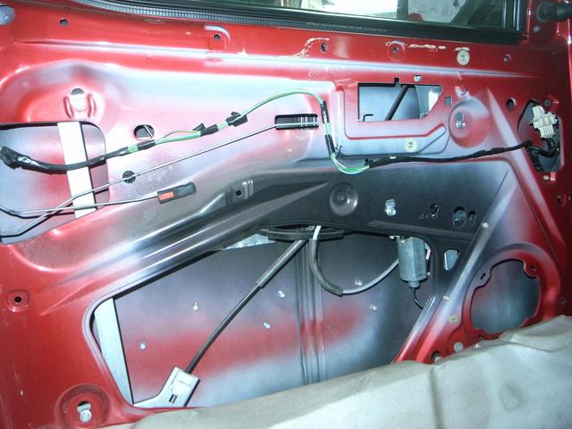 シトロエン　ベルランゴ
パワーウインド修理