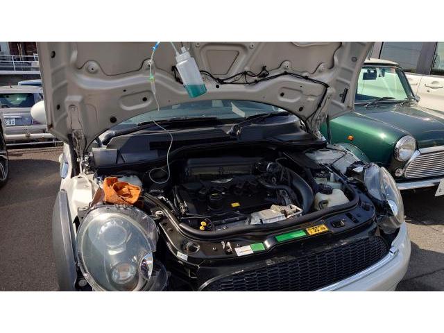 R56 BMWミニ　クーパーS　車検整備