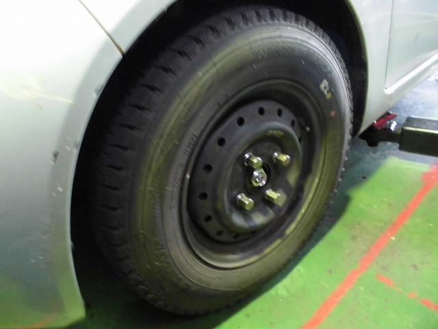 エッセ　L235S　スタッドレス交換作業　豊川市