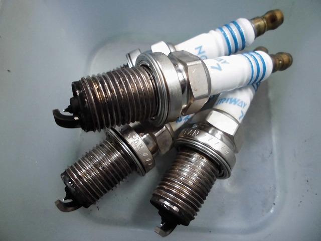 K11マーチ　プラグ交換　豊川市