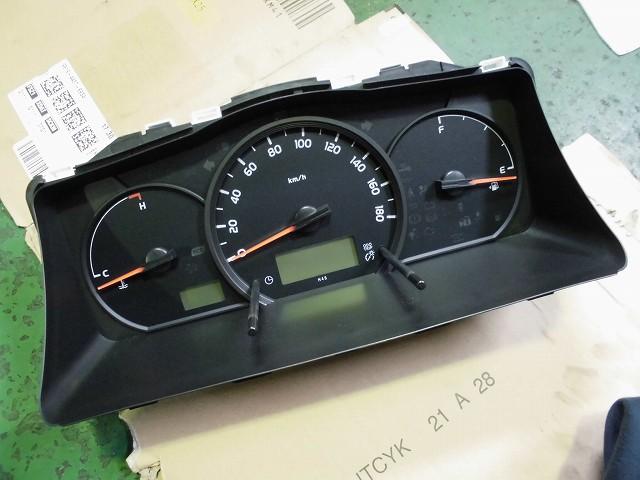 トヨタ　ハイエース　メーターパネル交換　豊川市
