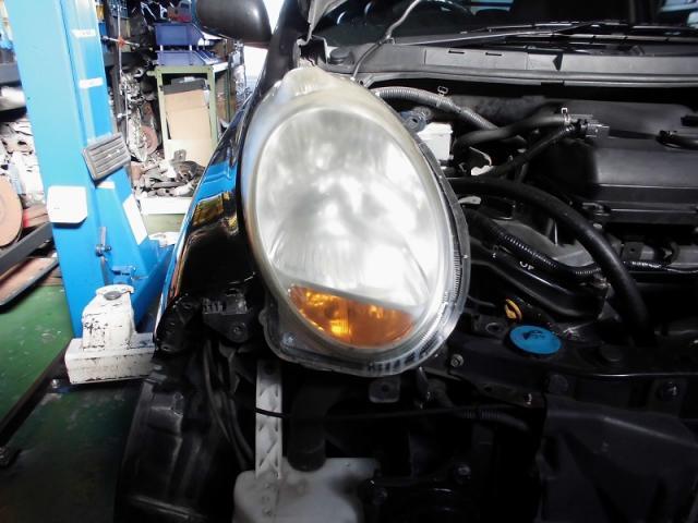 K12マーチ　ヘッドランプ球交換　豊川市