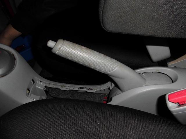 三菱　アイ　サイドブレーキレバー交換依頼　豊川市