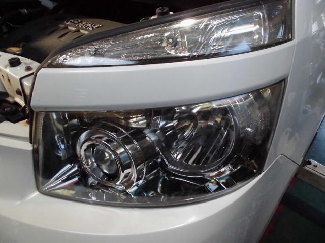 トヨタ　ノア　ヘッドライト磨き　豊川市