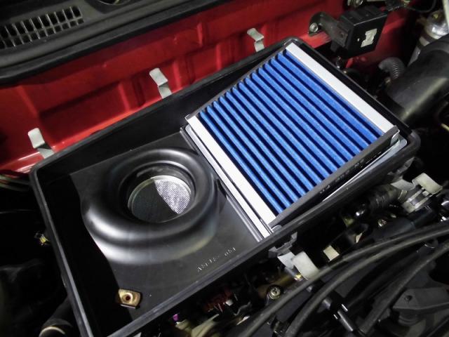 日産　K11マーチ　エアクリーナー交換　豊川市