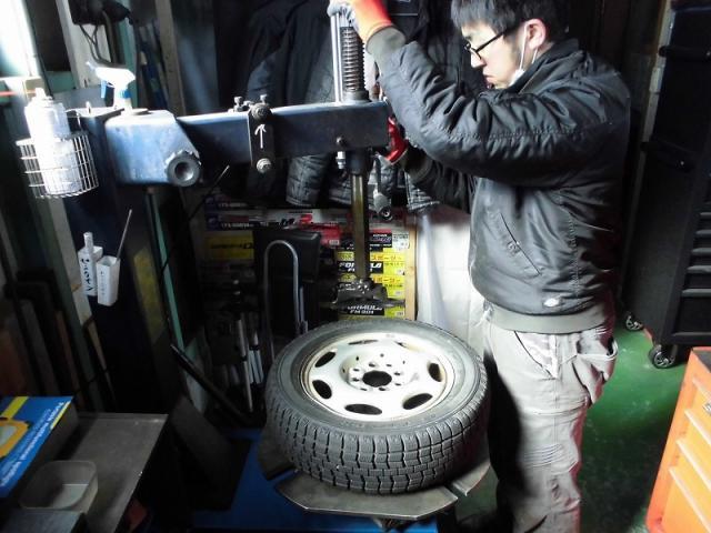 ダイハツ　エッセ　L235S　夏タイヤに交換依頼　豊川市