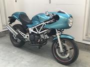 ロケットカウルの製作、ライト＆メーターステー製作。オールペン