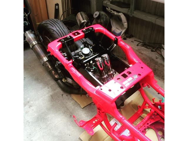 ビックスクーターのサスペンション＆フレーム加工