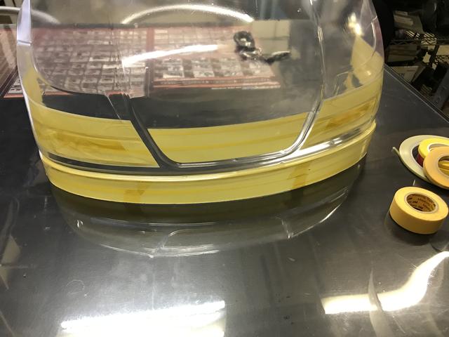 ラジコンボデイの塗装