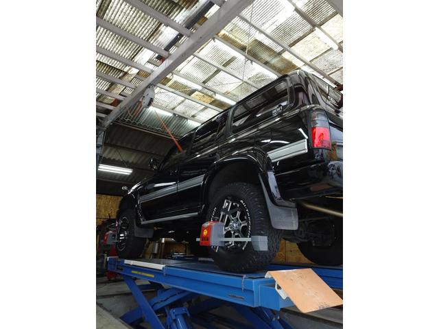 ランクル80　リフトアップ車　アライメント調整【広島県　福山市　蔵王町でタイヤ交換・アライメント調整・ドライブレコーダー等のパーツ取付なら車楽へ！！持込取付も大歓迎受付中！！】
