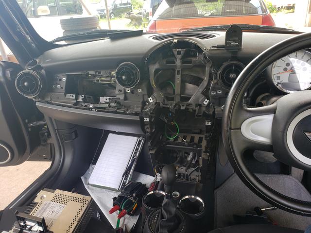 BMW　MINI　R56　純正オーディオ　修理　交換　