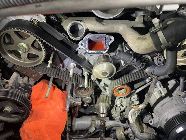 トヨタ　ランドクルーザー　車検　整備　タイミングベルト一式交換　ウォーターポンプ交換　ドライブシャフトブーツ交換