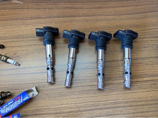 アウディ　A3 8L 8LAUQ イグニッションコイル　スパークプラグ交換　川越市　狭山市　坂戸市　鶴ヶ島市　埼玉県