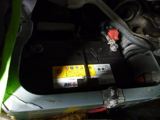 E25　キャラバン　バッテリー交換　修理
