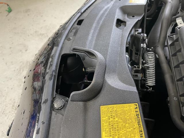 プリウス 日本語deボイス取付 セキュリティアラーム取付