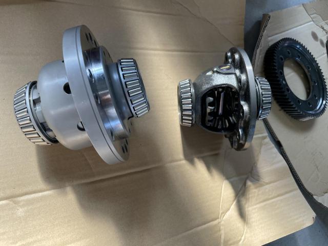 スイフトスポーツ TM-SQUARE LSD・強化クラッチ・軽量フライホイール・シフトカラー取付け  TMスクエア ZC33S