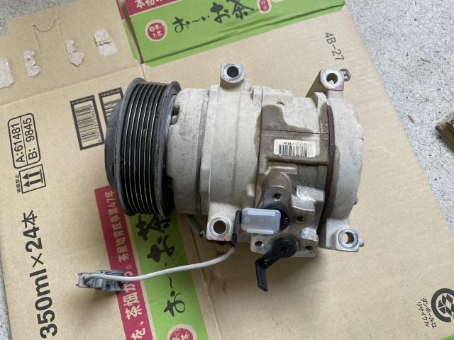 三菱ふそう キャンター エアコン修理 エアコンコンプレッサー交換 マグネットクラッチ不良