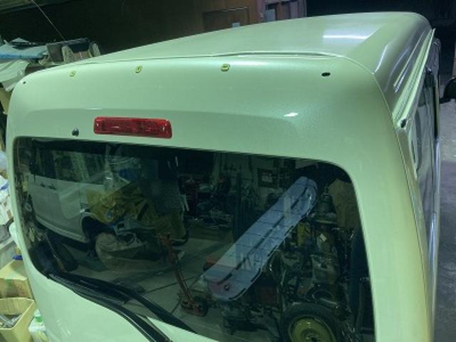 ダイハツ　アトレーワゴン　ハイゼット　ルーフスポイラー(バックドアスポイラー)取外し
奈良市　大和郡山市　自動車板金塗装　修理
