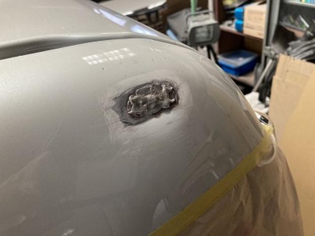 ダイハツ　アトレーワゴン　ハイゼット　ルーフスポイラー(バックドアスポイラー)取外し
奈良市　大和郡山市　自動車板金塗装　修理