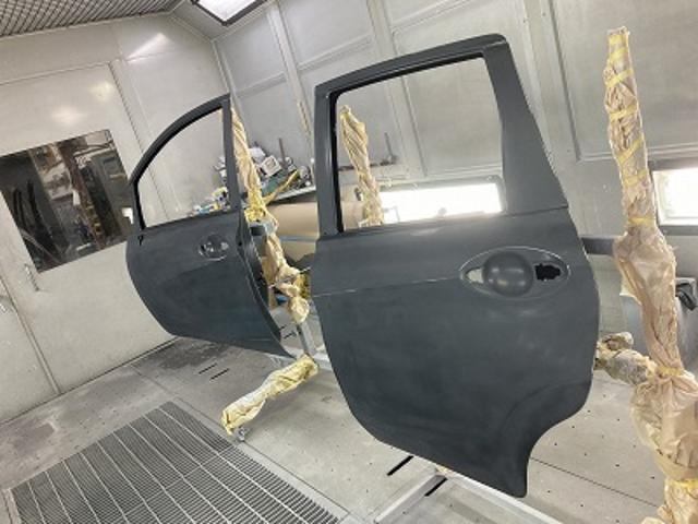 日産ノート　eパワー　新品ドア塗装
奈良　大和郡山　板金塗装　自動車修理