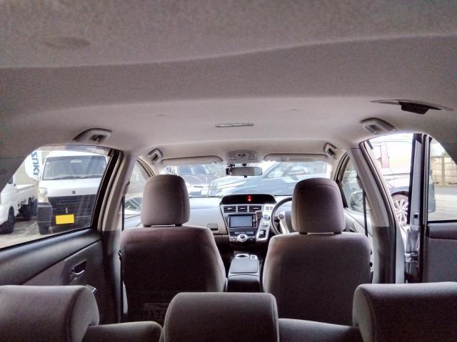 トヨタ・プリウスα  ルームクリーニング施工  羽生 行田 加須 鴻巣 熊谷 館林 邑楽郡 古河