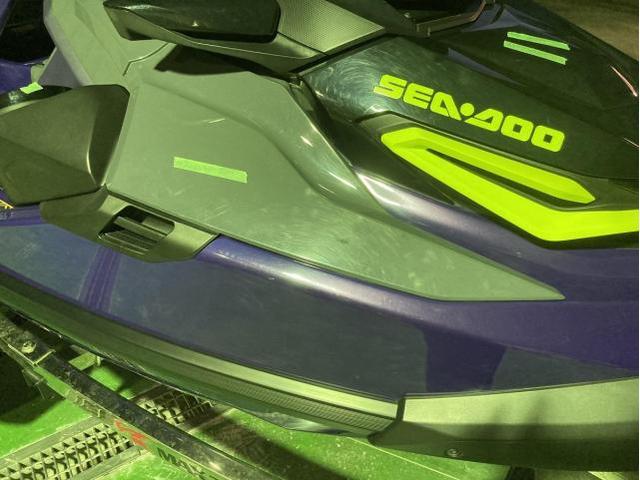 BRP　Sea-Doo　RXT-X RS　マジョーラ塗装　ガラスフレーク塗装　カスタムペイント　滋賀　守山　琵琶湖　ジェットスキー　修理　塗装　その1