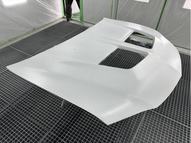 三菱　ランサーエボリューションＶＩＩ　（GH-CT9A）カーボンボンネット修理　クリアー剥がれ修理　色あせ修理　ボンネット修理塗装　滋賀　守山　その2