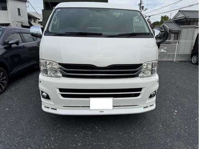 トヨタ ハイエース ボンネットスムージング塗装 エンブレム トヨタ ハイエース ボンネットスムージング塗装 エンブレム