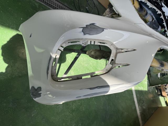 メルセデス・ベンツ Cクラス フロントバンパー変形修理塗装 輸入車修理 ベンツ修理 傷修理 滋賀 守山