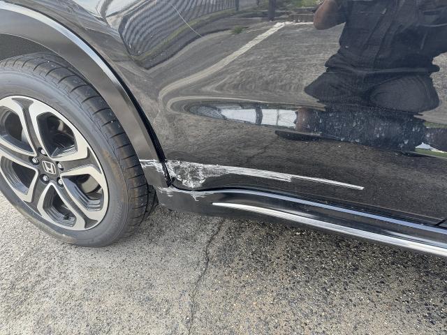 トヨタ　ハリアー　リアドア交換　ボディ鈑金塗装　ハリアー修理　傷修理　凹み修理　滋賀　守山