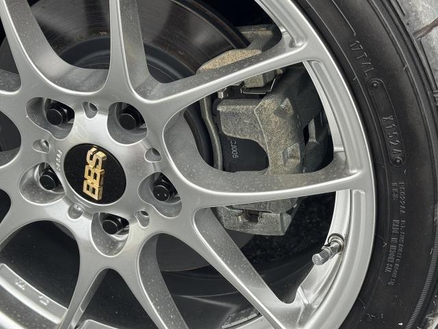 スズキ　スイフトスポーツ　ブレーキキャリパー塗装　キャリパーカスタム　キャリパー塗装　シートレール交換　滋賀　守山