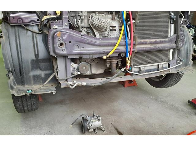 ダイハツ　タントカスタム　L375S　エアコン修理　コンプレサー交換
