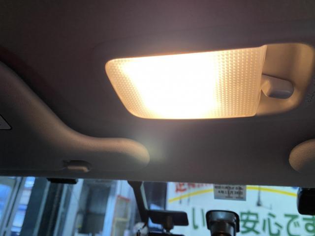 トヨタ　プロボックス　ヘッドライトLED 　スモールランプLED　ルームランプLED
交換　宮城県　名取市