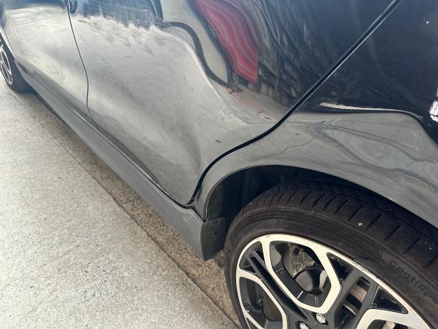 スズキ　スイフトスポーツ左側面修理・
鈑金塗装・板金・外装補修