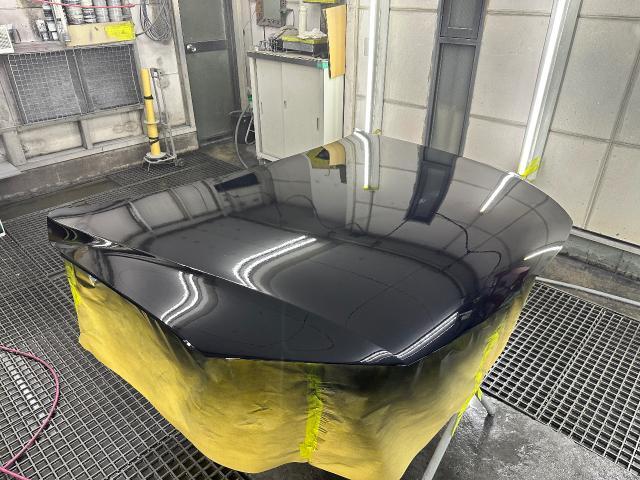 フォルクスワーゲン　パサートワゴン　ボンネット塗装劣化修理
・剥離・鈑金塗装 