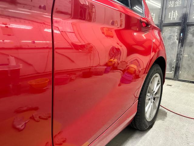 BMW 118i  フロントドア、リヤドア修理
鈑金塗装 ・傷へこみ直し