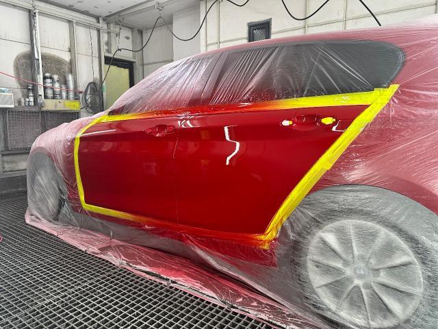 BMW 118i  フロントドア、リヤドア修理
鈑金塗装 ・傷へこみ直し