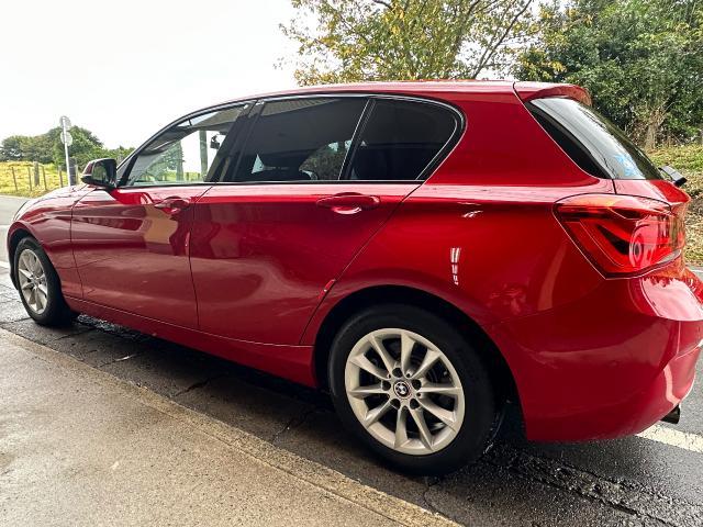 BMW 118i  フロントドア、リヤドア修理
鈑金塗装 ・傷へこみ直し