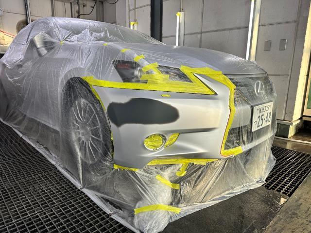 レクサス  GS350  フロントバンパー修理
鈑金塗装 ・傷へこみ修理