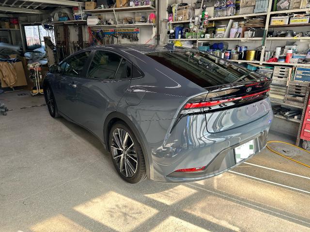 トヨタ　プリウス　サイドステップ、アーチモール交換
鈑金塗装 ・キズ・へこみ直し