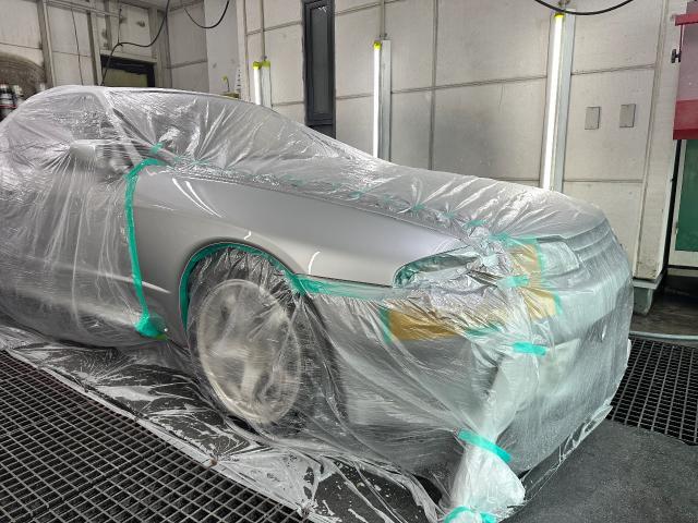 日産　ＧＴ－Ｒ　フロントフェンダー修理
鈑金塗装 ・キズ・へこみ直し